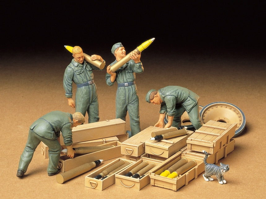 Tamiya 1/35 German Tank Ammo-Loading Crew