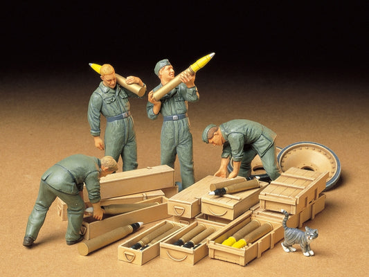 Tamiya 1/35 German Tank Ammo-Loading Crew
