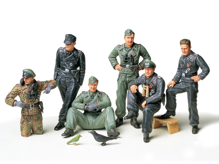 Tamiya 1/35 German Tank Crew At Rest