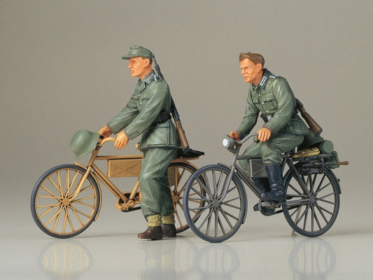 Tamiya 1/35 German Soldiers With Bicycles