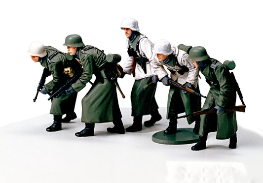 Tamiya 1/35 German Assault Infantry W/Winter Gear