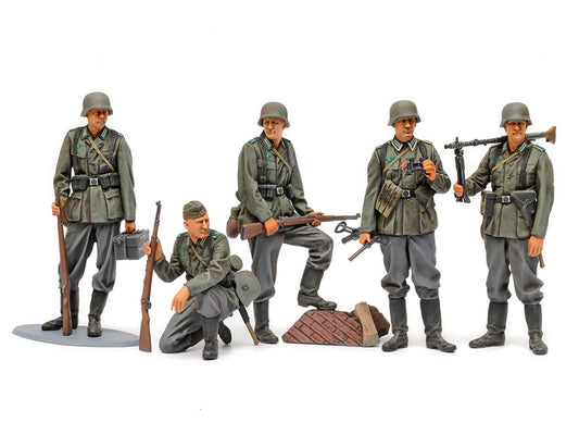 Tamiya 1/35 German Infantry Set Mid-WWII