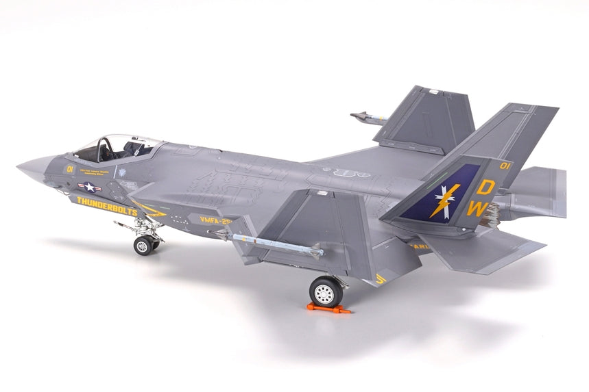 Tamiya 1/72 Lockheed Martin F-35C Lightning II