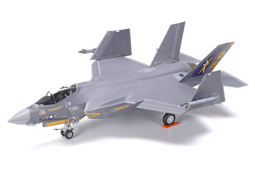 Tamiya 1/72 Lockheed Martin F-35C Lightning II