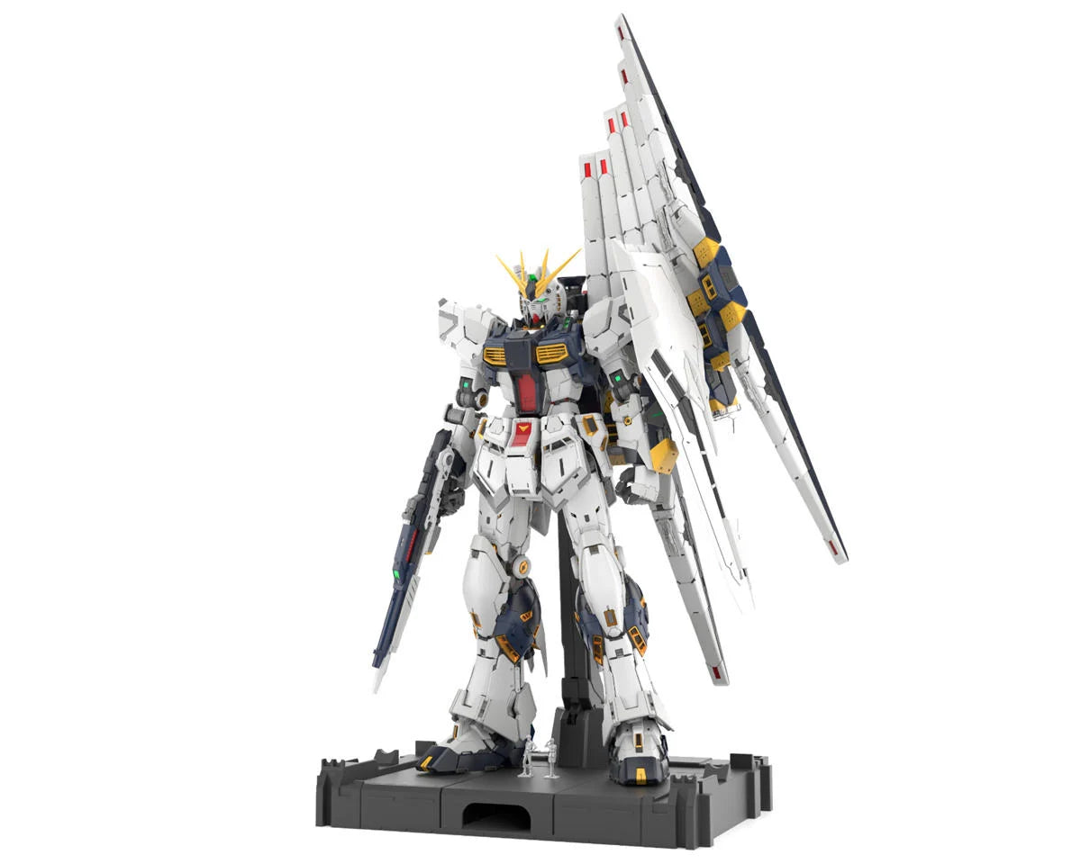 Bandai 1/60 PG Unleashed Nu Gundam "Char's Counterattack" - 2773843